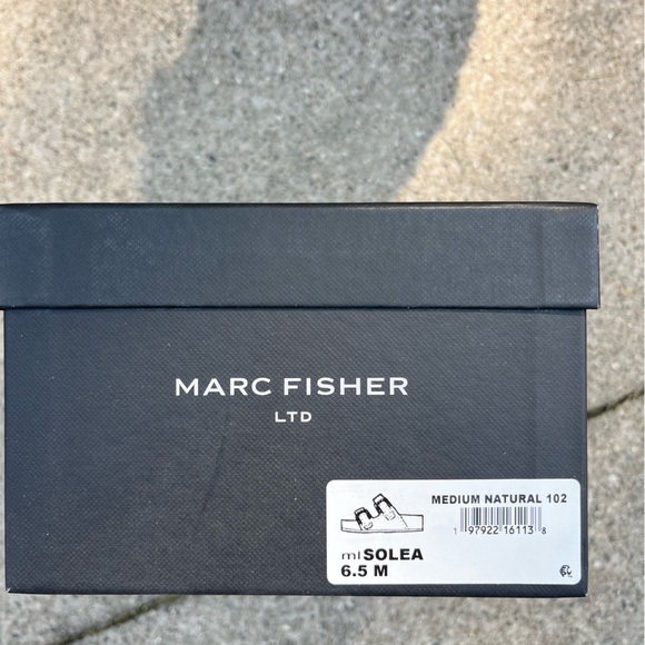 Brand New Condition!!! Marc Fisher Solea Footbed Sandal 6.5 NEW in BOX - Picture 6 of 9